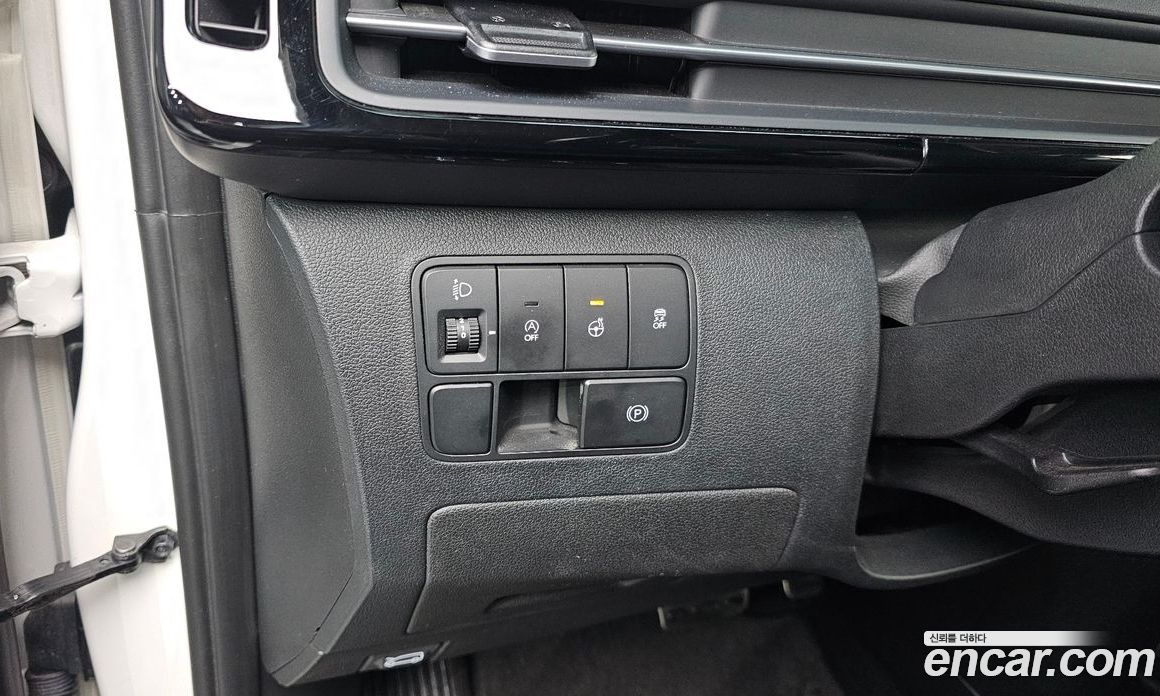 Hyundai Staria фото 13