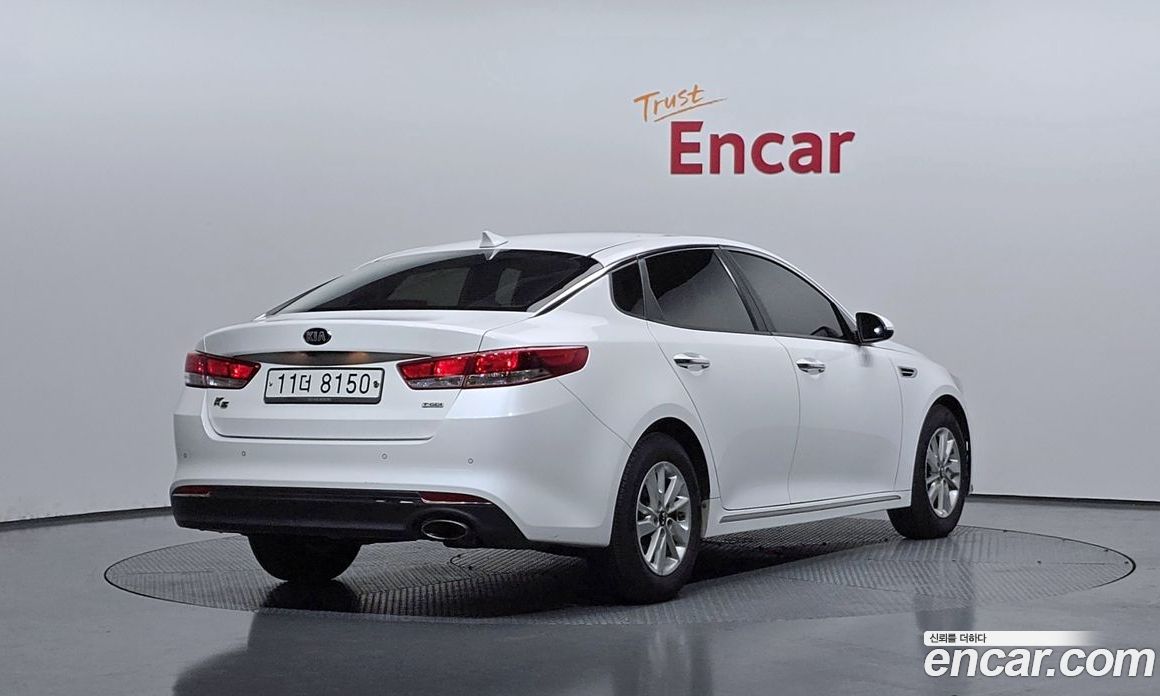 Kia K5 2nd Gen фото 2