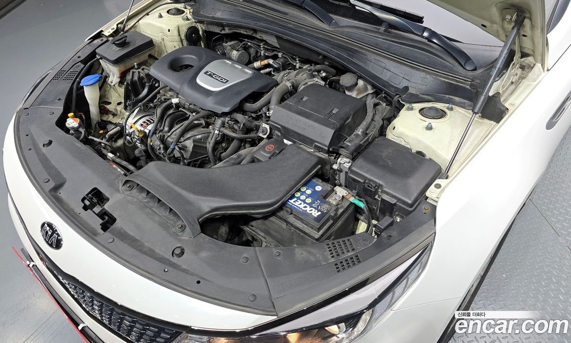 Kia K5 2nd Gen фото 6