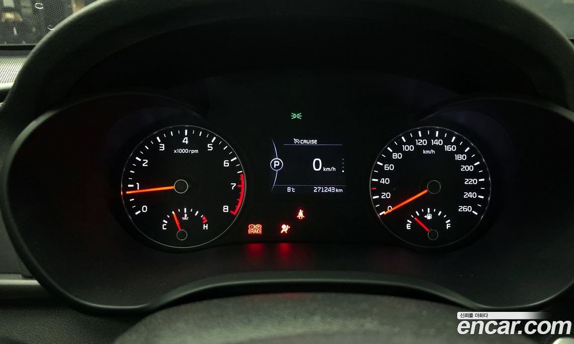 Kia K5 2nd Gen фото 8