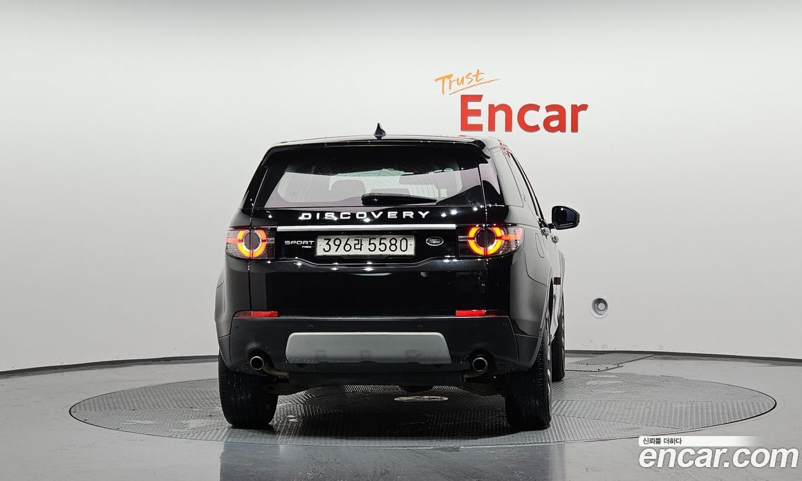 Land Rover Discovery Sport 1st Gen фото 4