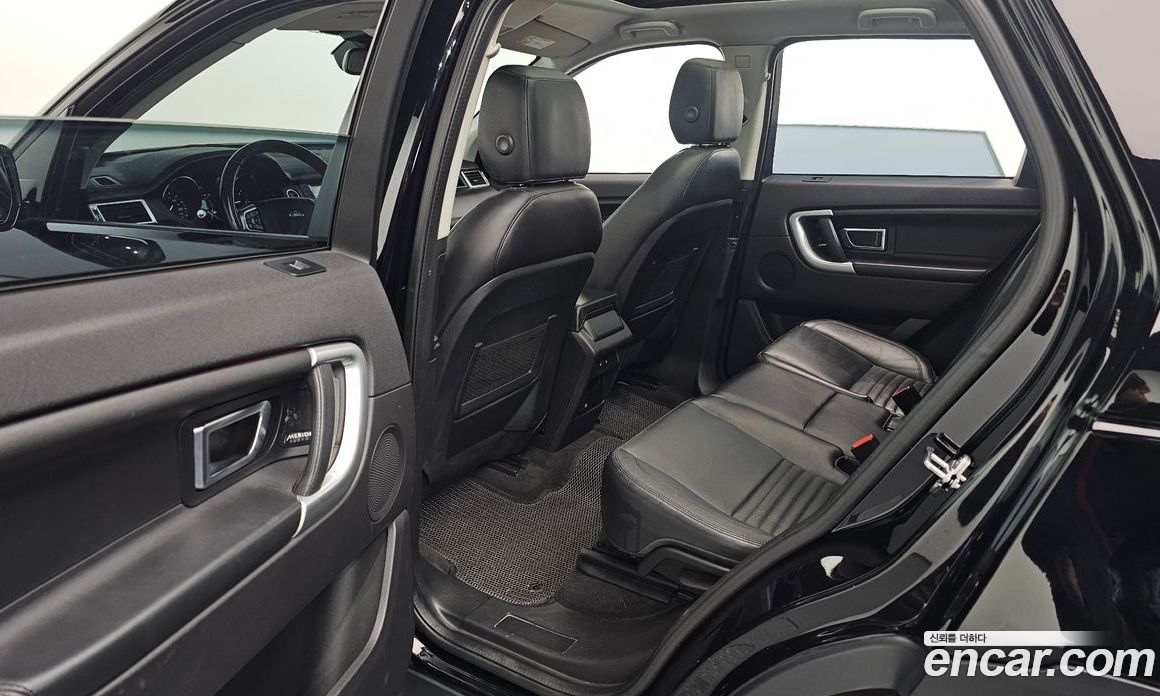 Land Rover Discovery Sport 1st Gen фото 12