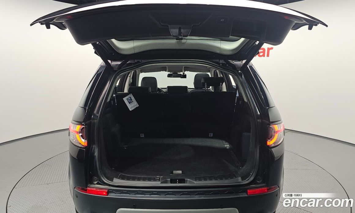 Land Rover Discovery Sport 1st Gen фото 20