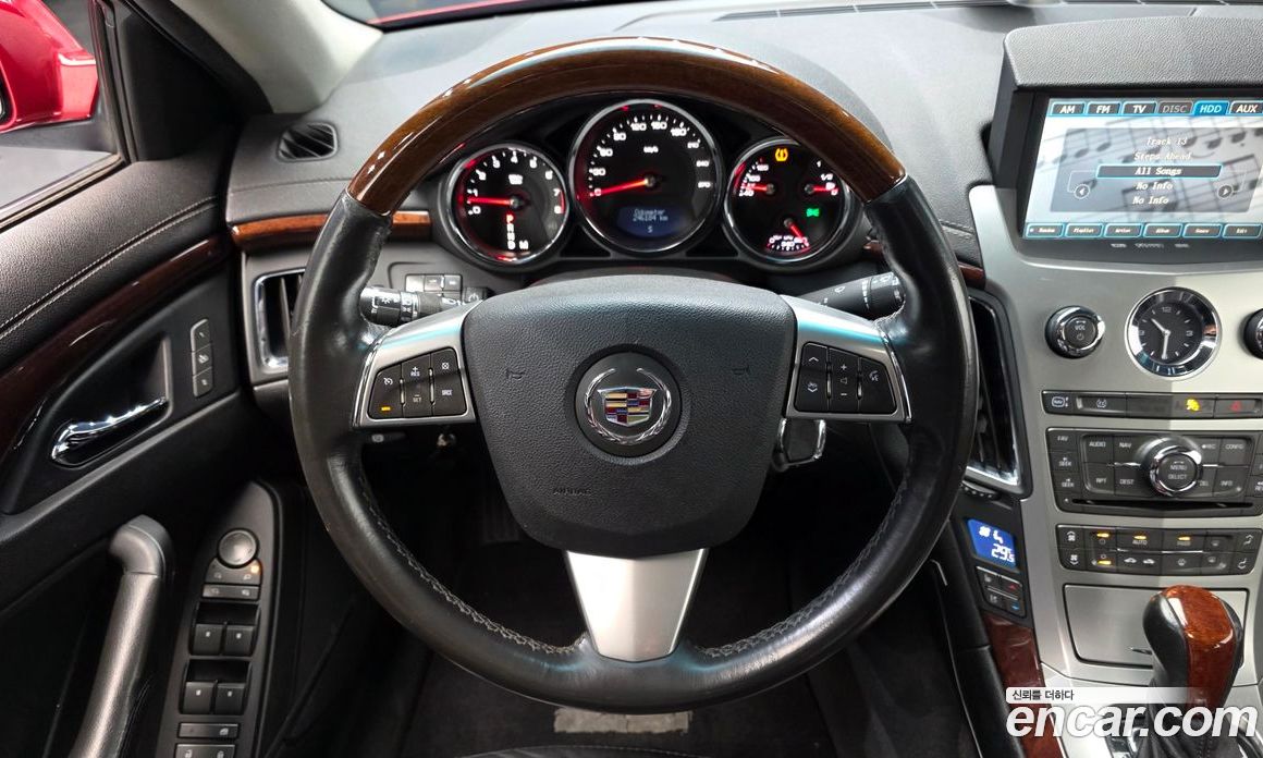 Cadillac CTS 2nd Gen фото 13
