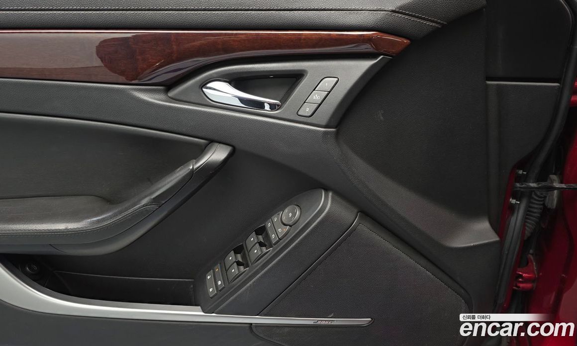 Cadillac CTS 2nd Gen фото 16