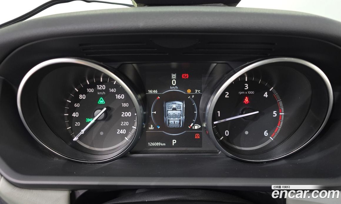 Land Rover Discovery 5 фото 8