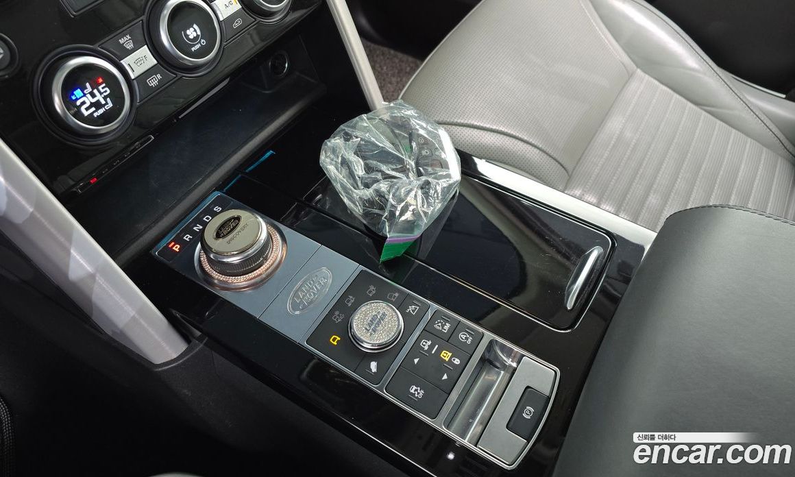 Land Rover Discovery 5 фото 9
