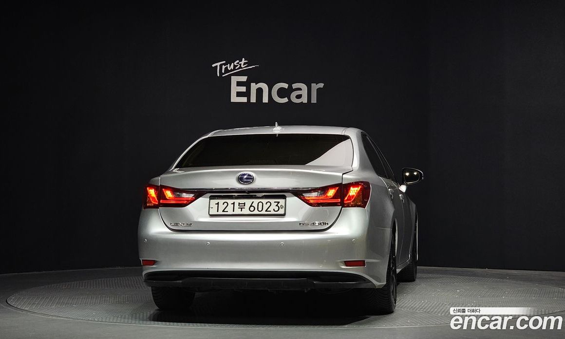 Lexus New GS350 фото 4