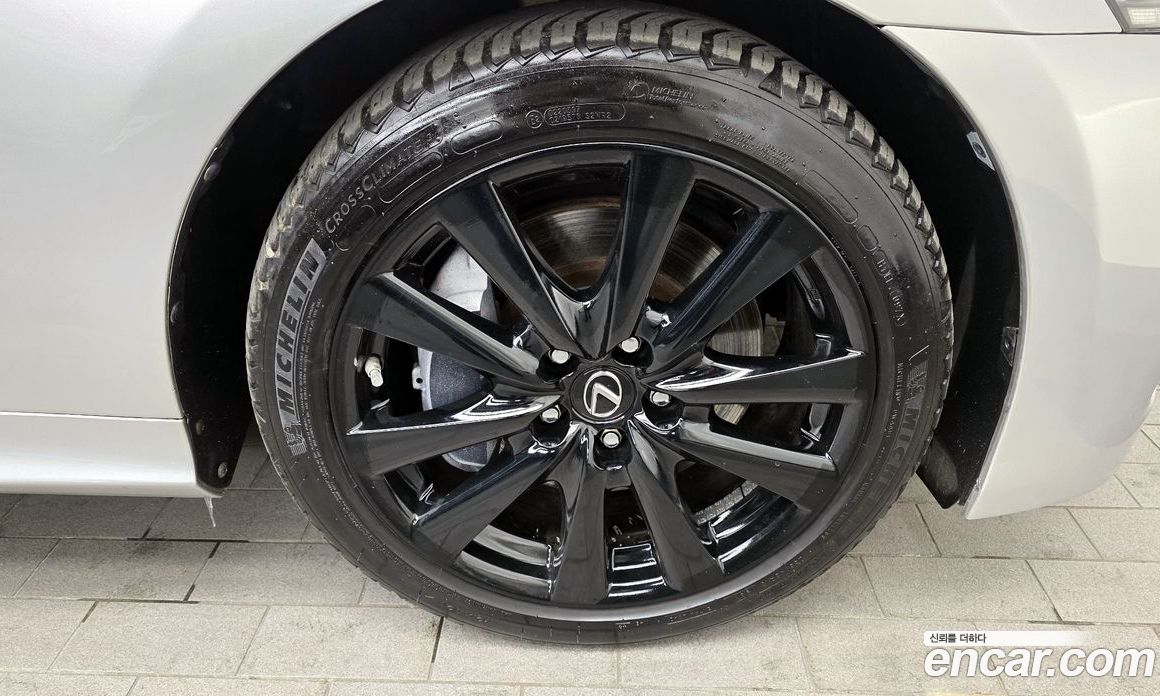 Lexus New GS350 фото 5