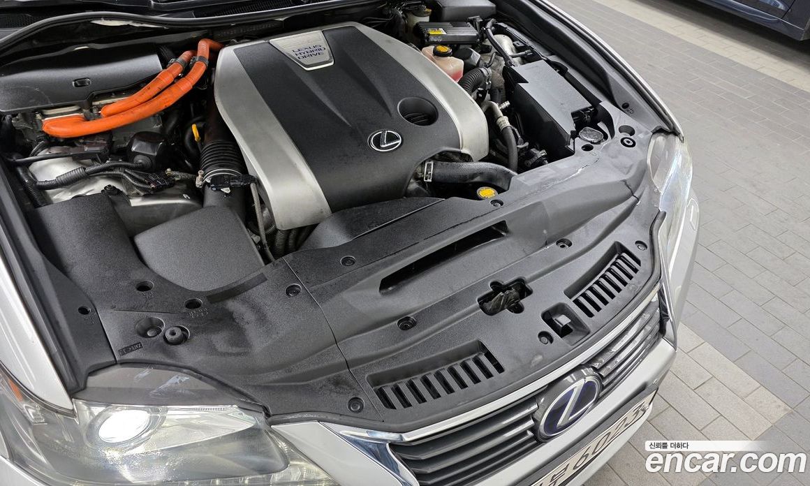 Lexus New GS350 фото 6