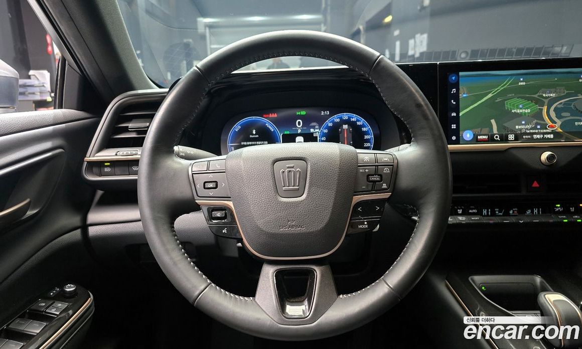 Toyota Crown Crossover фото 14