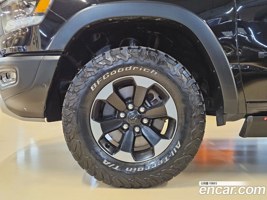 Dodge Ram Pickup фото 5