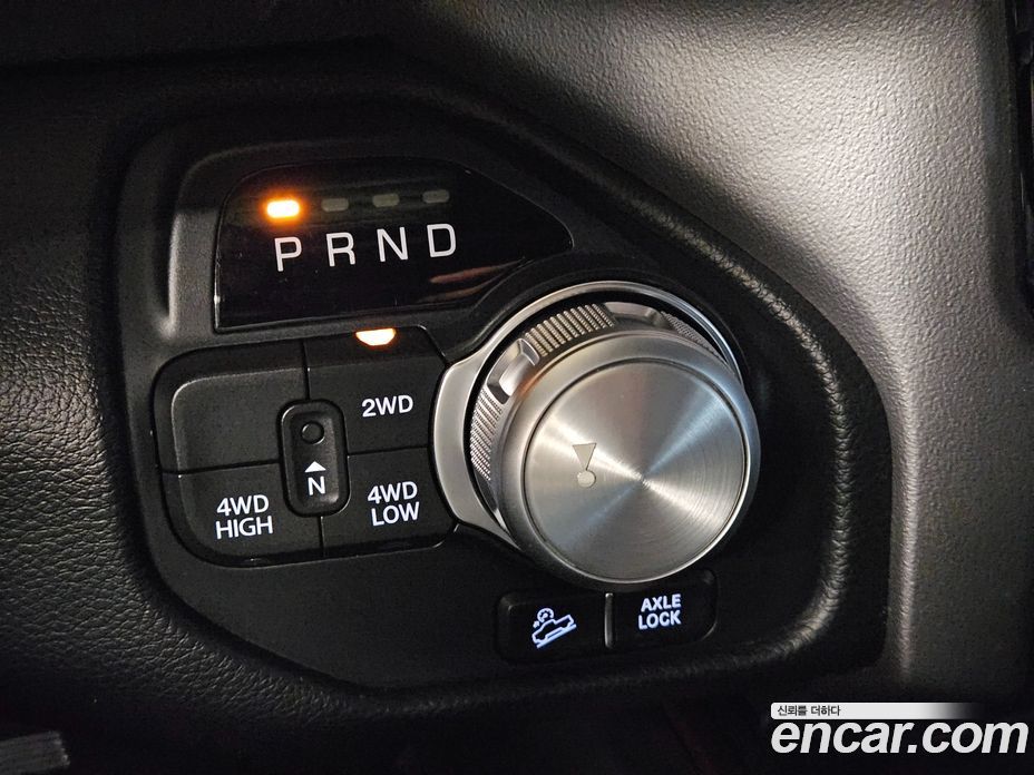 Dodge Ram Pickup фото 9