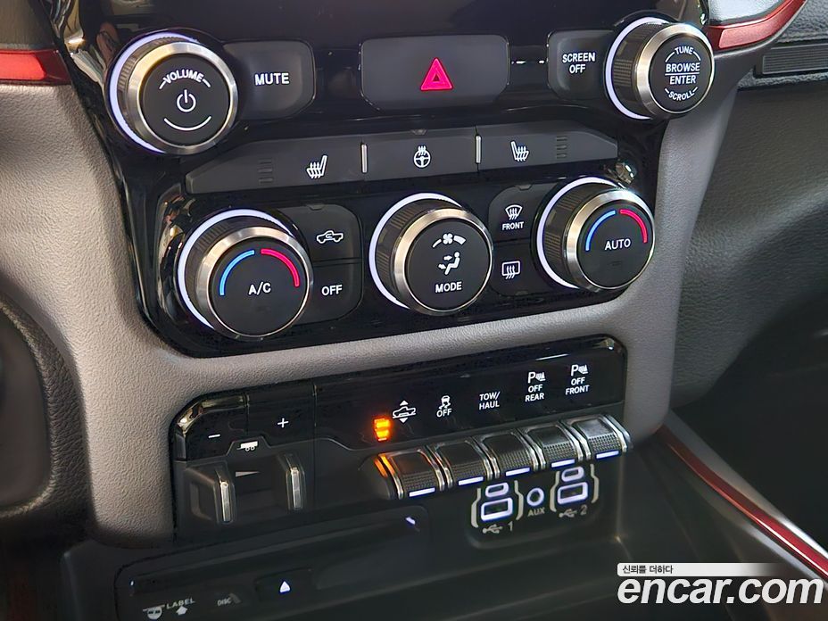 Dodge Ram Pickup фото 16