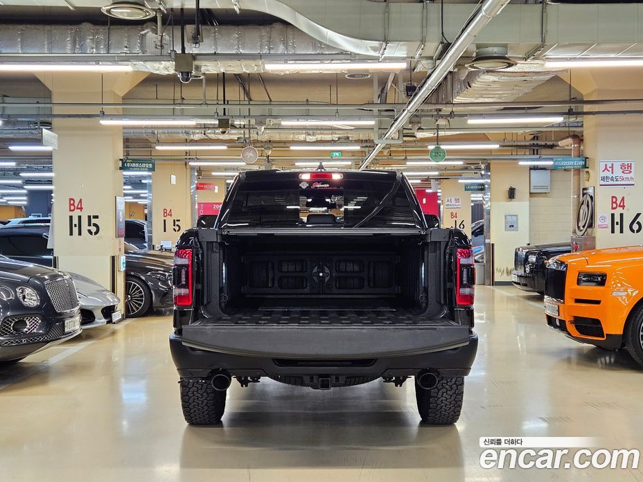 Dodge Ram Pickup фото 18