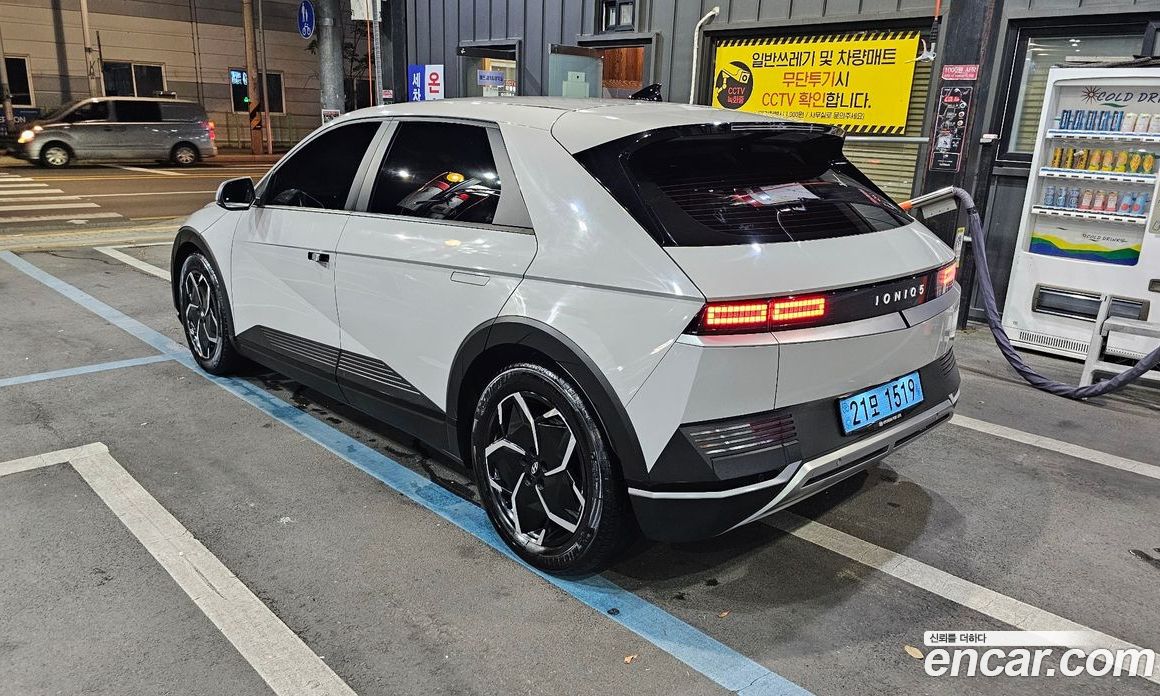 Hyundai Ioniq 5 фото 2