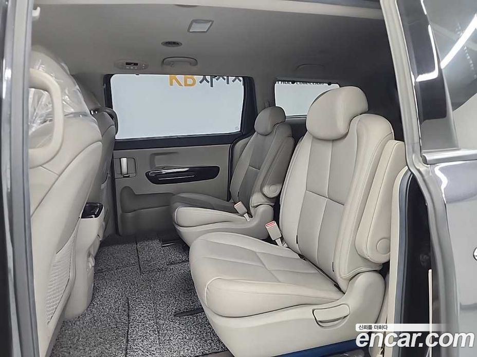 Kia Carnival 3rd Gen Restyling фото 12