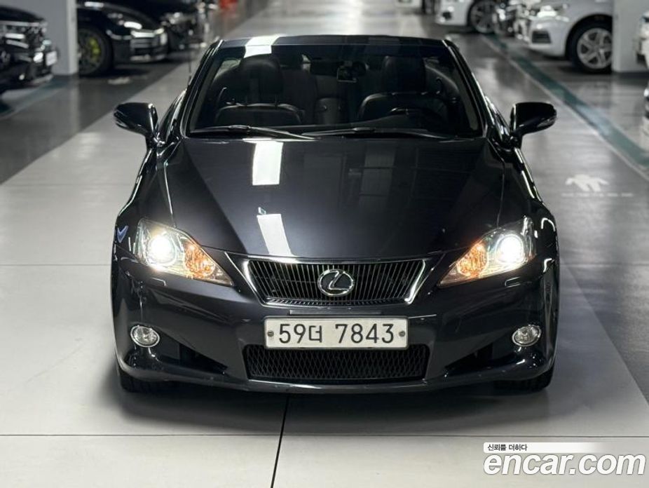 Lexus IS250 фото 4