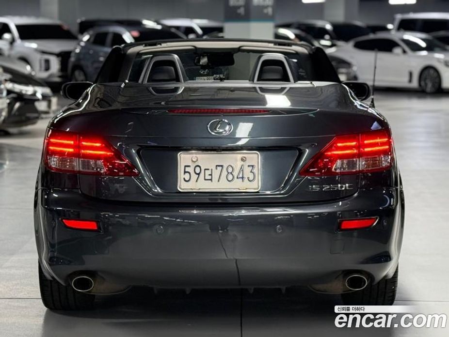 Lexus IS250 фото 5