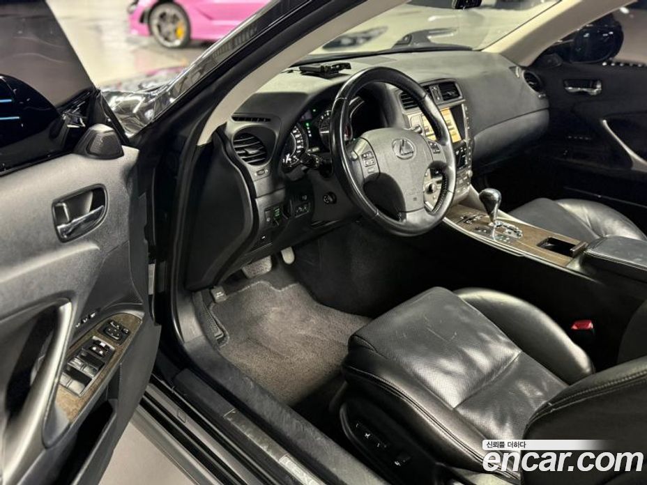 Lexus IS250 фото 6