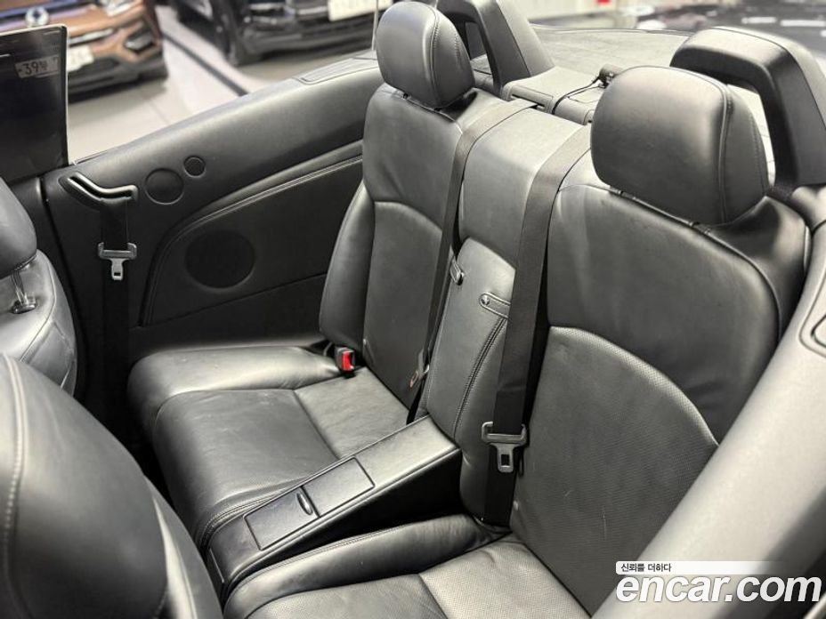 Lexus IS250 фото 8