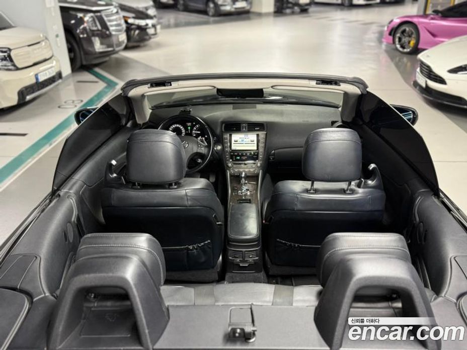 Lexus IS250 фото 9
