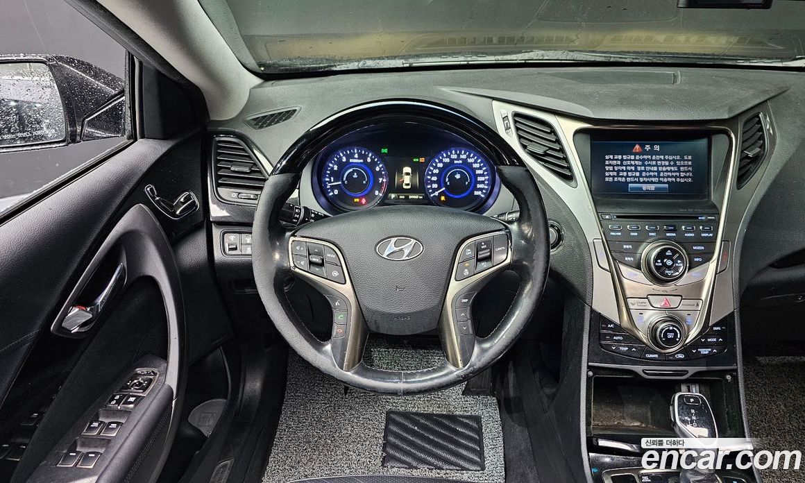Hyundai Grandeur (HG) фото 12