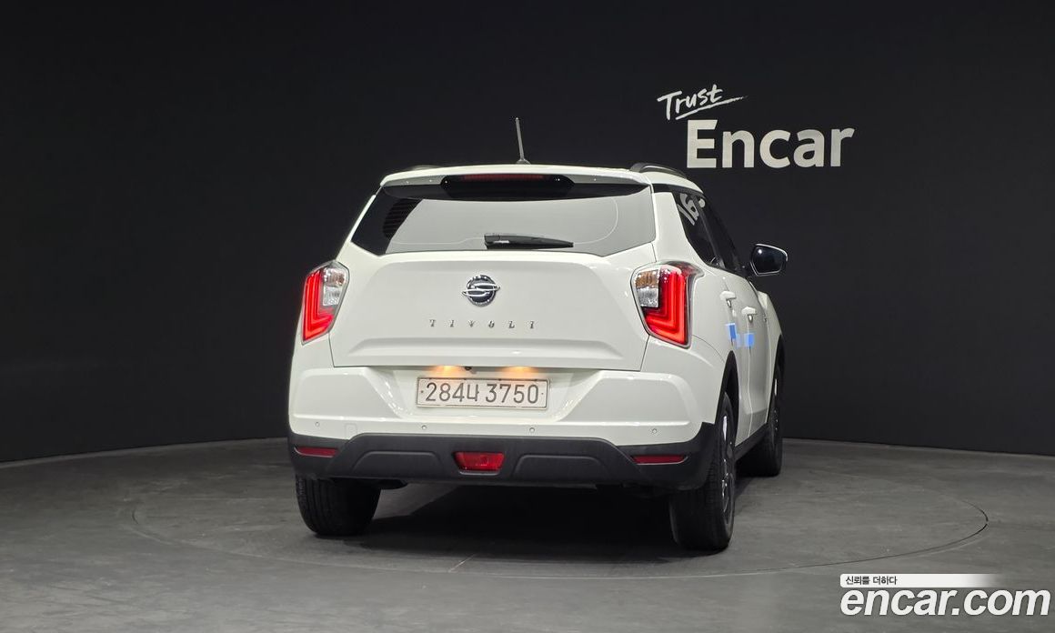 SsangYong (KG Mobility) Tivoli Beli фото 4