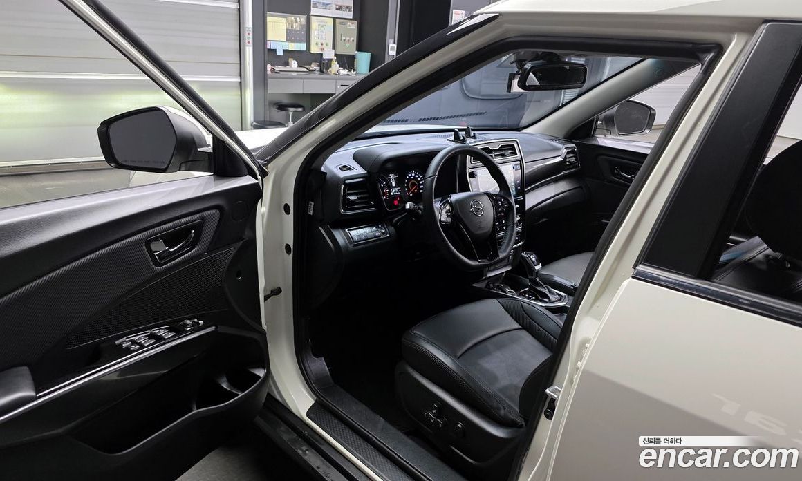 SsangYong (KG Mobility) Tivoli Beli фото 10