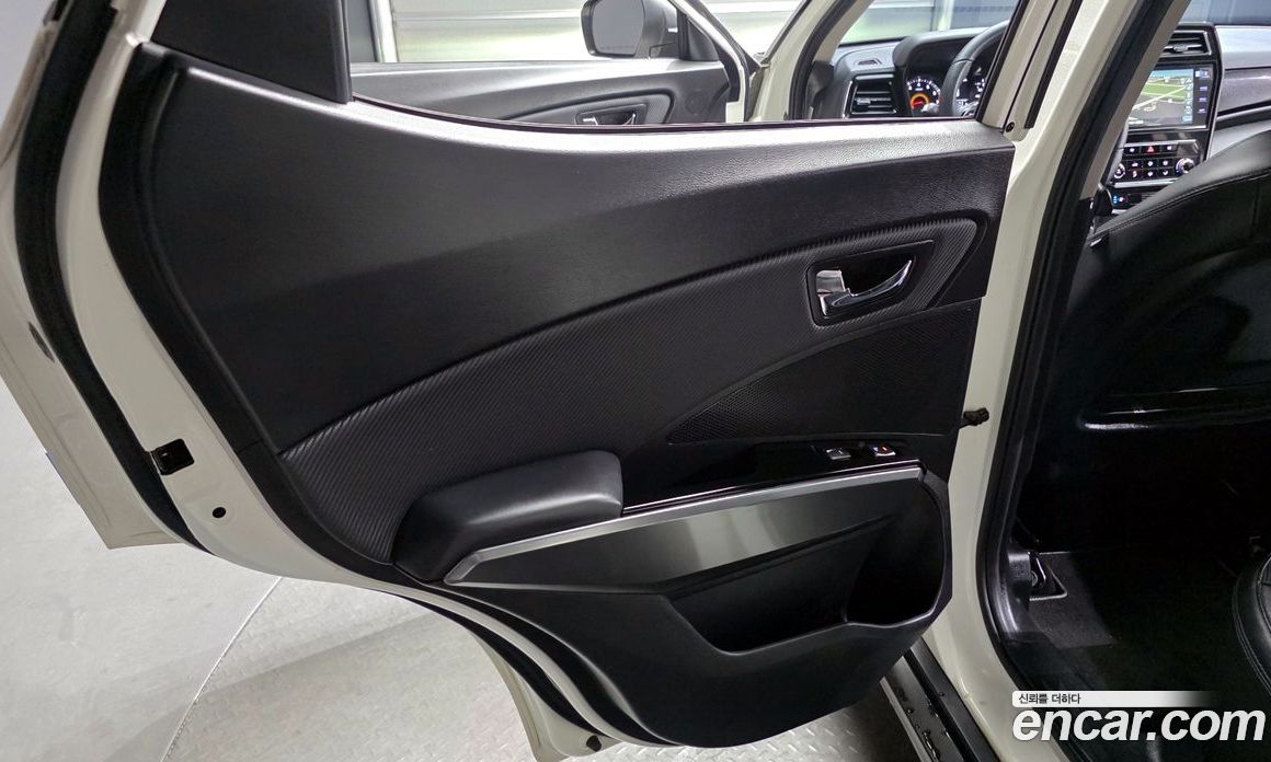 SsangYong (KG Mobility) Tivoli Beli фото 25