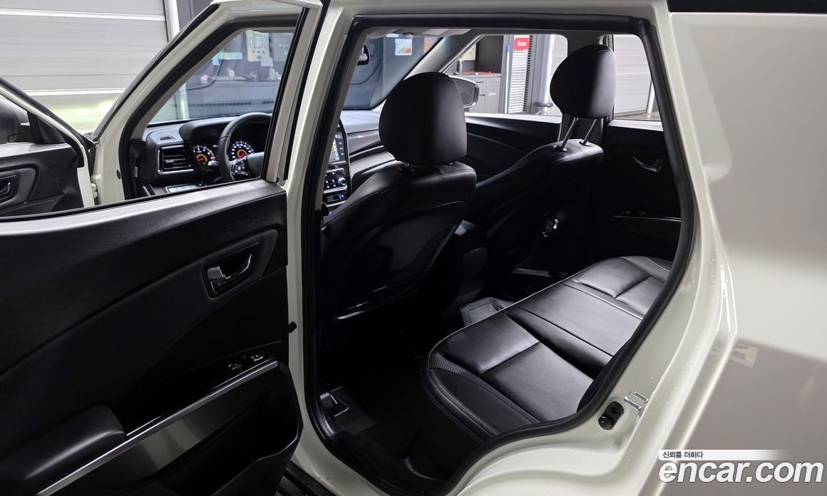 SsangYong (KG Mobility) Tivoli Beli фото 26
