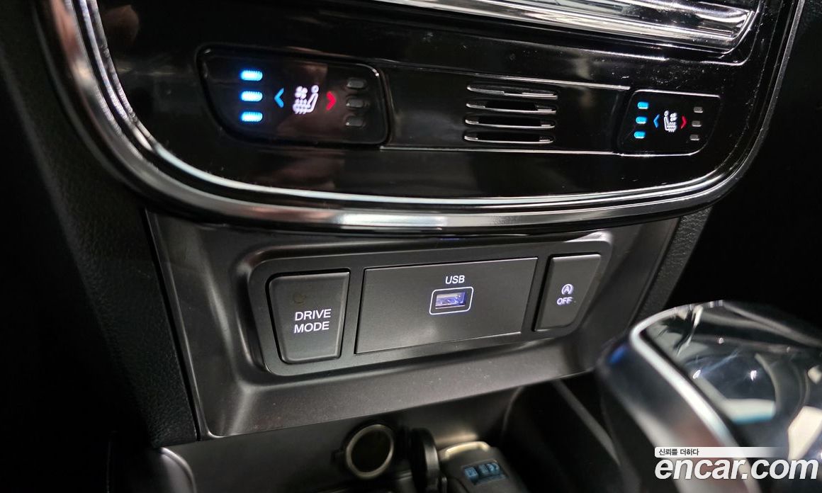 SsangYong (KG Mobility) Tivoli Beli фото 27
