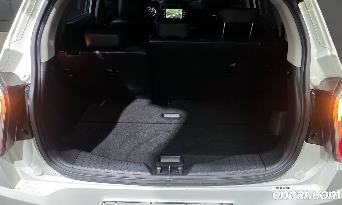 SsangYong (KG Mobility) Tivoli Beli фото 30