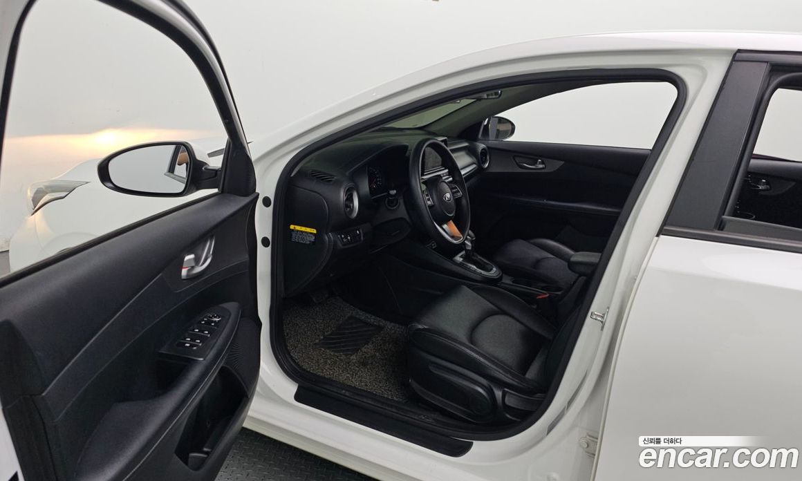 Kia K3 2nd Gen фото 10
