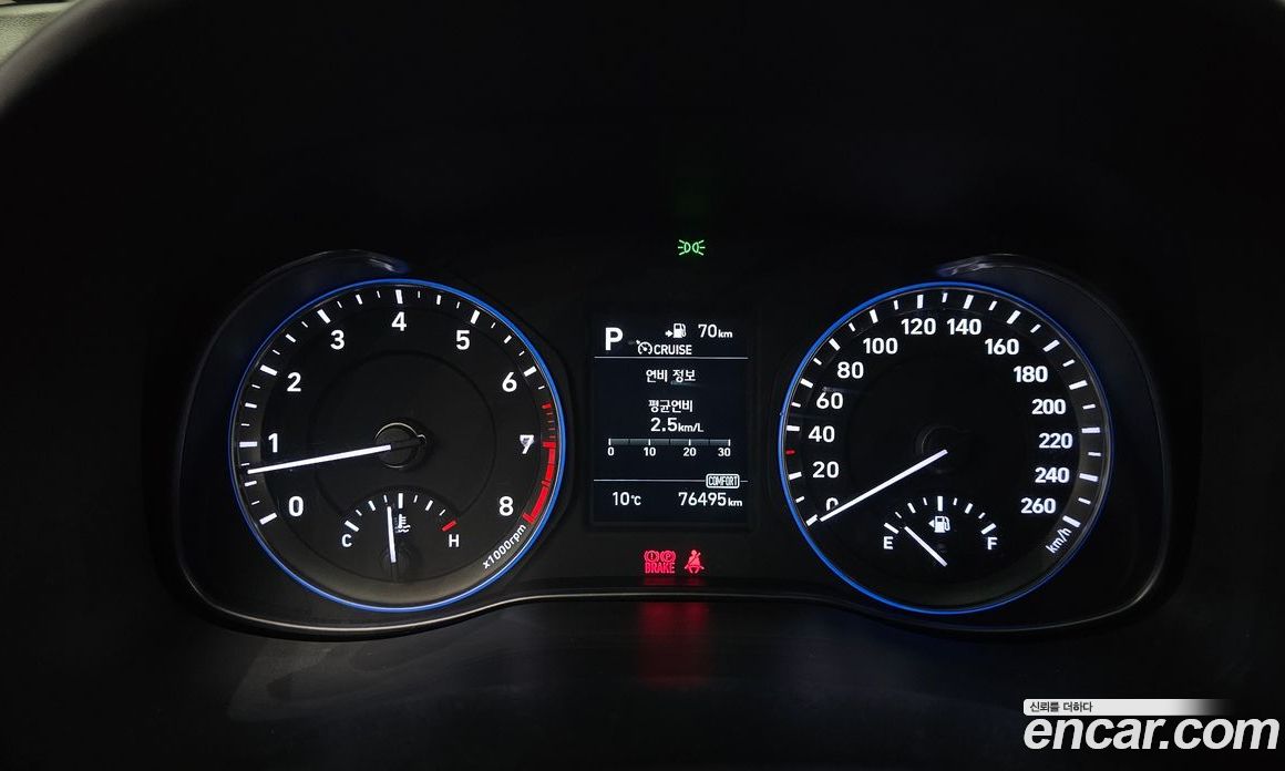 Hyundai Kona фото 8