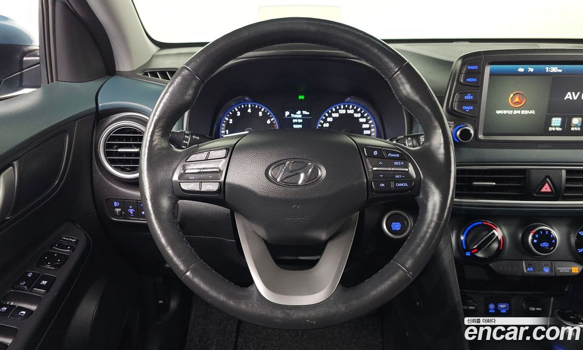 Hyundai Kona фото 13