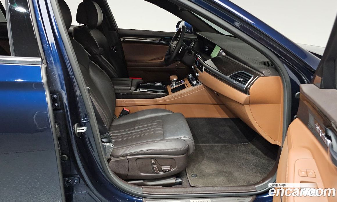 Genesis G90 фото 10