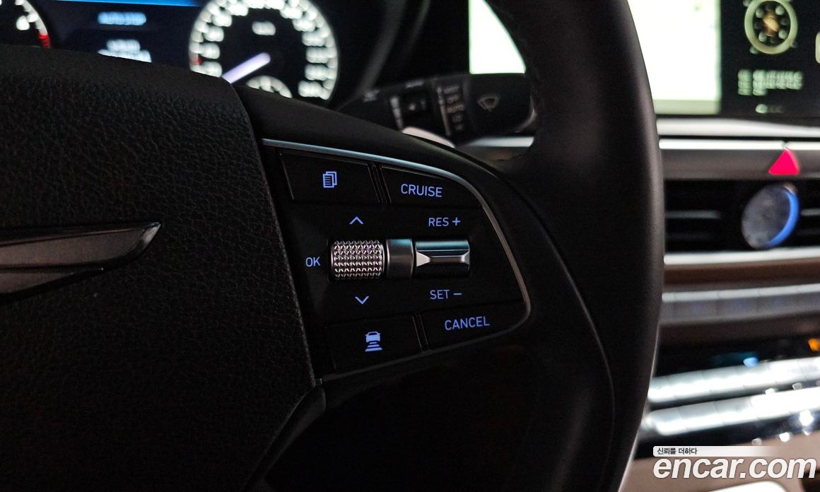 Genesis G90 фото 15