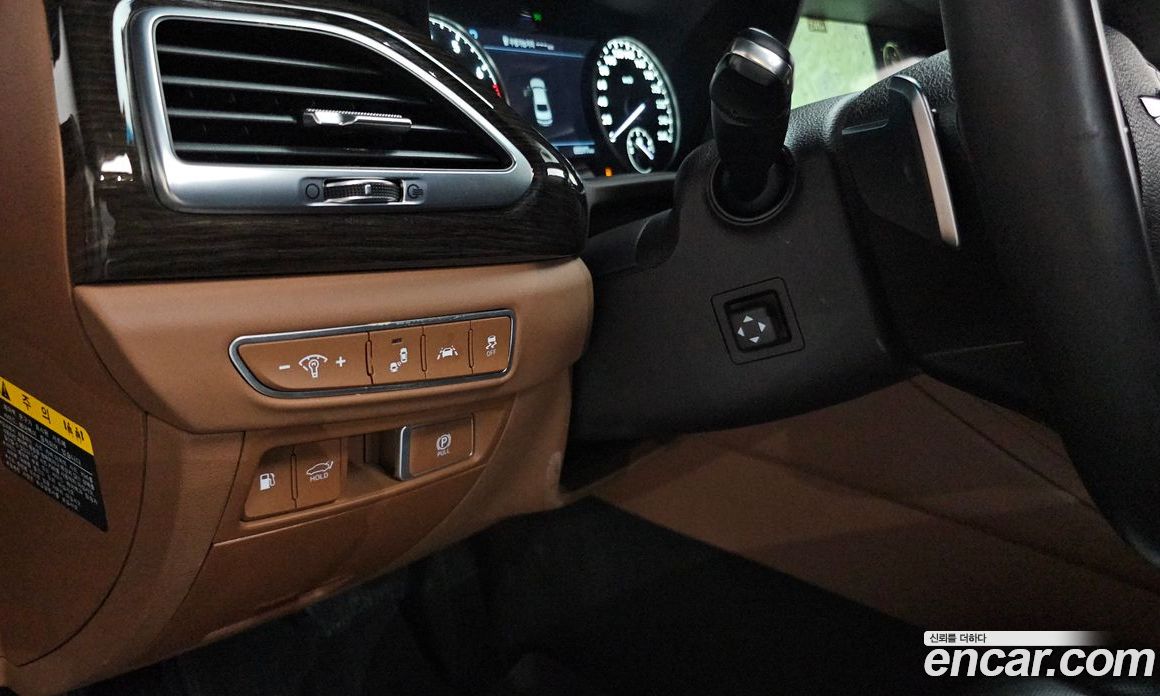 Genesis G90 фото 16
