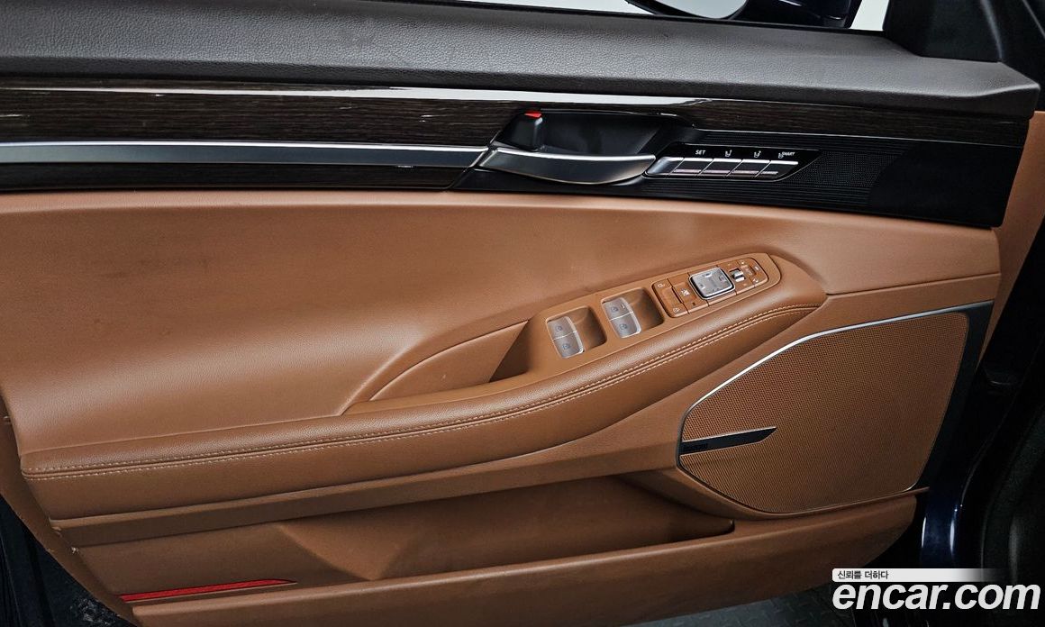 Genesis G90 фото 24