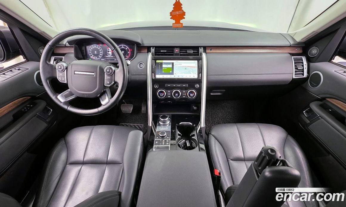 Land Rover Discovery 5 фото 7