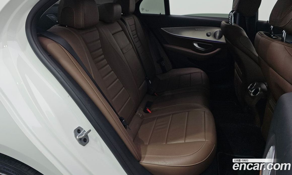 Mercedes-Benz E-Class W213 фото 11