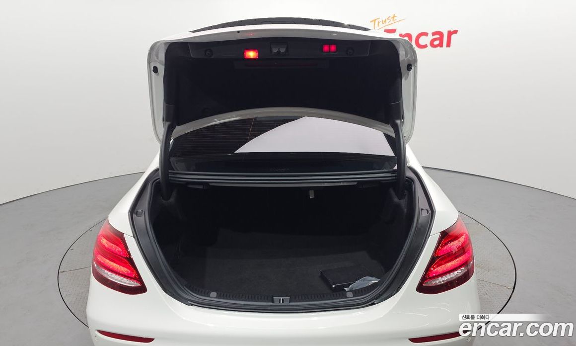 Mercedes-Benz E-Class W213 фото 20