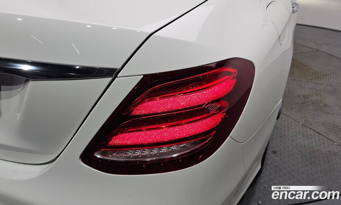 Mercedes-Benz E-Class W213 фото 23