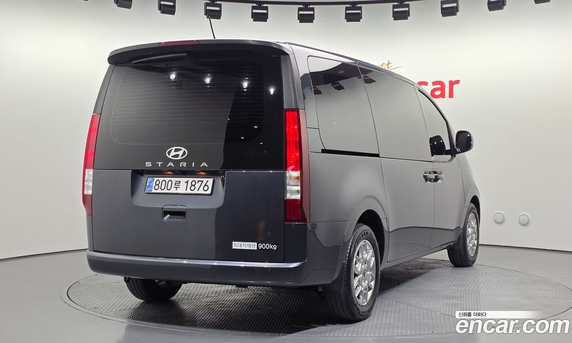 Hyundai Staria фото 2