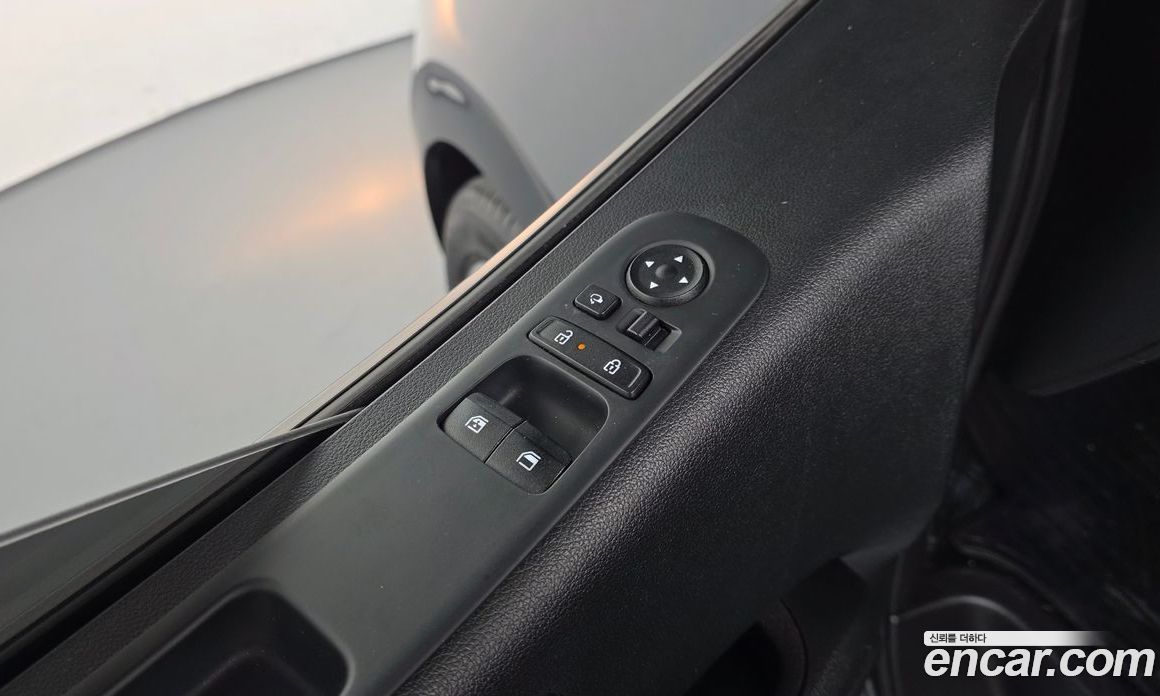 Hyundai Staria фото 14