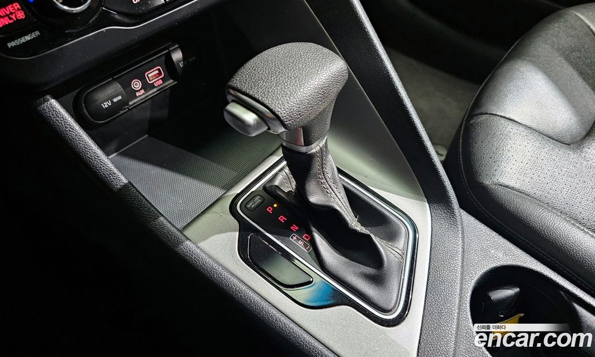 Kia Niro фото 9