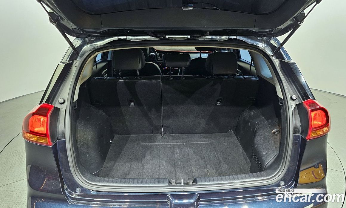 Kia Niro фото 29