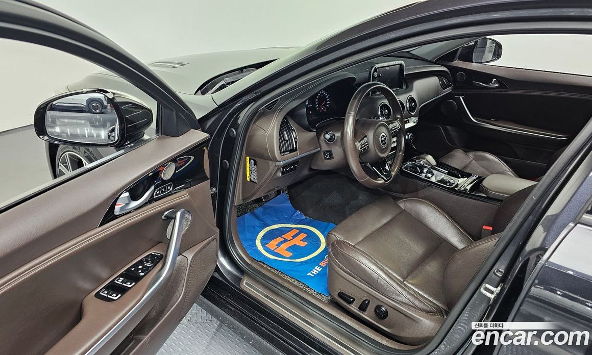 Kia Stinger фото 10
