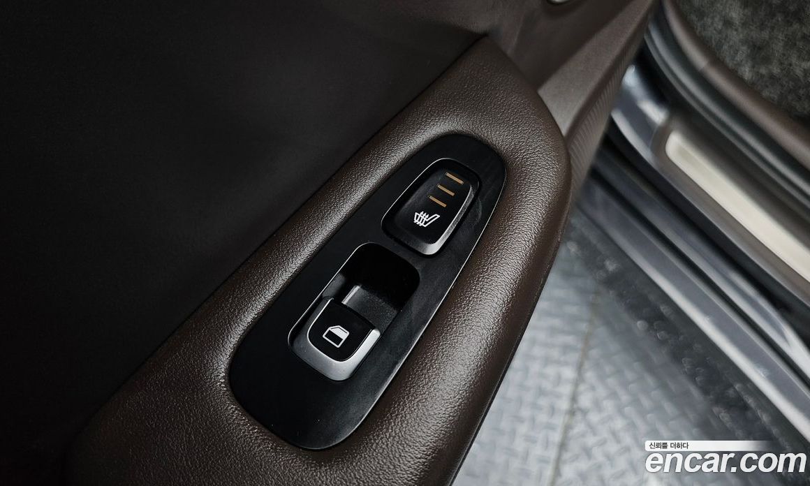 Kia Stinger фото 17